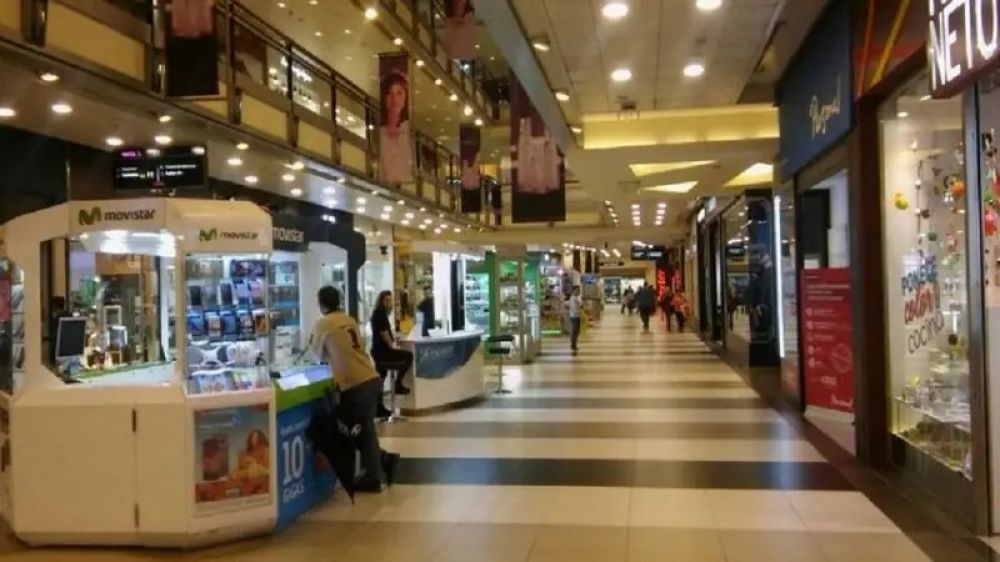Por primera vez en el ao, el consumo perfor el piso recesivo de 2024