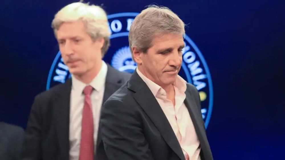 Los mercados leyeron debilidad en el plan aguantar del Gobierno y desconfan de la solvencia del programa pos electoral