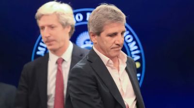Los mercados leyeron debilidad en el plan aguantar del Gobierno y desconfan de la solvencia del programa pos electoral