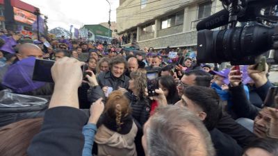 Javier Milei contina en modo campaa, pero no consigue acercarse a los gobernadores ms duros