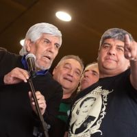 Tiembla el imperio de Camioneros: despidos, una denuncia judicial y la charla secreta entre Hugo Moyano y su hijo Pablo