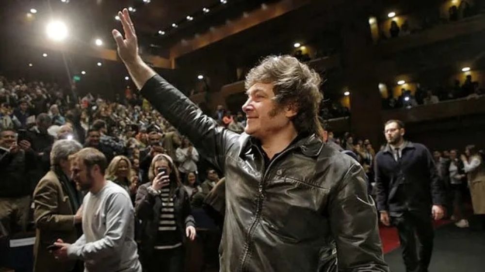 Javier Milei viaja a Santa Fe y Entre Ros para insuflarle mstica a la campaa libertaria