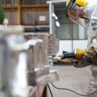 Industriales alertan por el consumo y quieren un dlar a $1.600 en el verano para reactivarlo