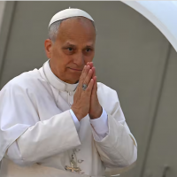 El Papa Len XIV pidi una paz justa y duradera en Gaza y conden el antisemitismo