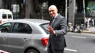 La renuncia de Espert: una presin interna insostenible y el riesgo de una crisis poltica con impacto electoral
