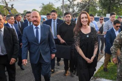 Villarruel respondi a las crticas de los libertarios por su foto con Gildo Insfrn en Formosa