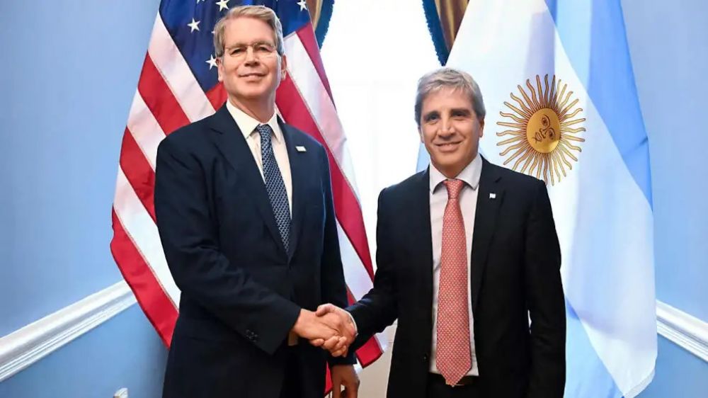Luis Caputo busca un golpe de efecto para los mercados, pero el 