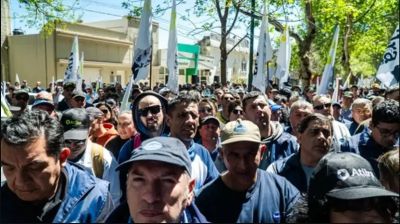 Ms de 600 trabajadores de SanCor afiliados a ATILRA se movilizaron al juzgado para rechazar el 'Plan de Crisis