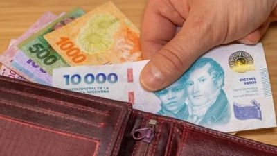 El poder adquisitivo del salario mnimo volvi a retroceder y cay a su nivel ms bajo desde 2001