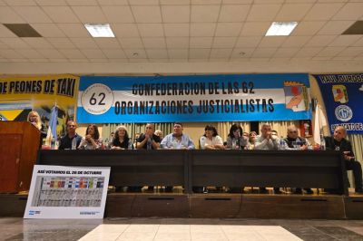 Las 62 Organizaciones y Mujeres Sindicalistas en un encuentro multitudinario: Queremos ser un factor de discusin, exigi Pariente