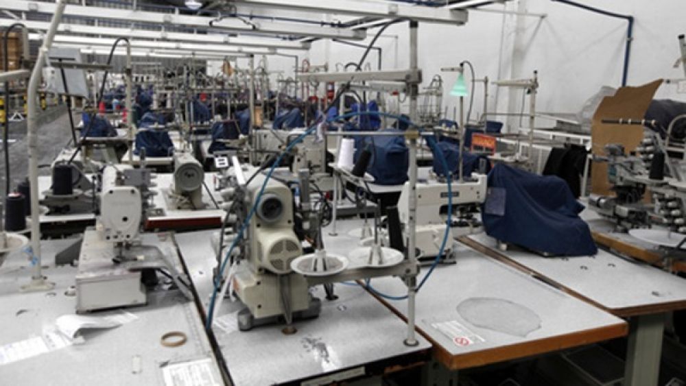 La Fundacin Pro Tejer inform que cerraron 380 empresas y se perdieron 11.500  empleos en menos de dos aos