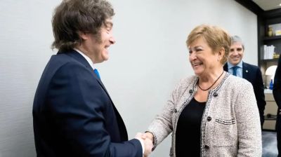 A la espera de la ayuda de Washington, sigue el drenaje de dlares para frenar el tipo de cambio