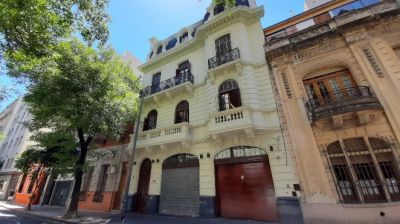 Violento ataque a la sede sindical de aceiteros en plena negociacin paritaria