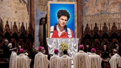 Primera fiesta litrgica de San Carlo Acutis tras su canonizacin