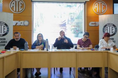Votar contra Milei: la consigna que baj ATE en un acto de con todos los dirigentes estatales del pas
