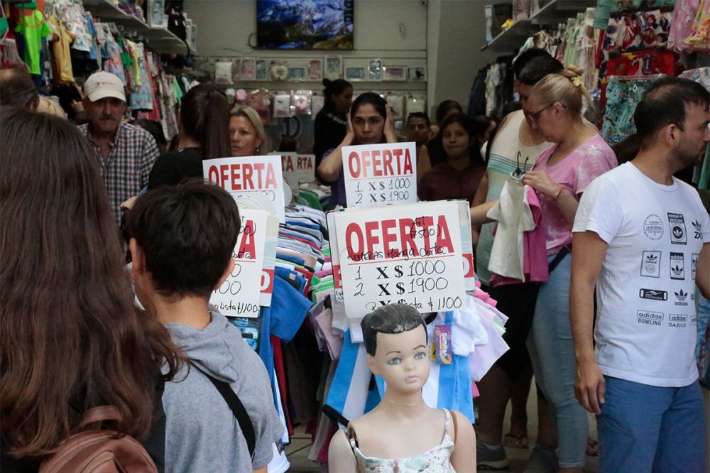 Los comercios al pblico vendieron hasta 16,7% menos en septiembre