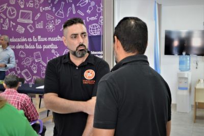 Cantatore le apunt a los intendentes para que convoquen al gremio para debatir el desarrollo de la pirotecnia responsable