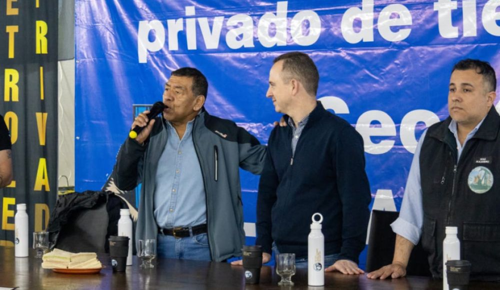 Respaldo de Petroleros a Defendamos Tierra del Fuego