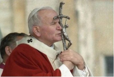 Invitan a rezar una novena por la fiesta de San Juan Pablo II, el Papa de la Misericordia