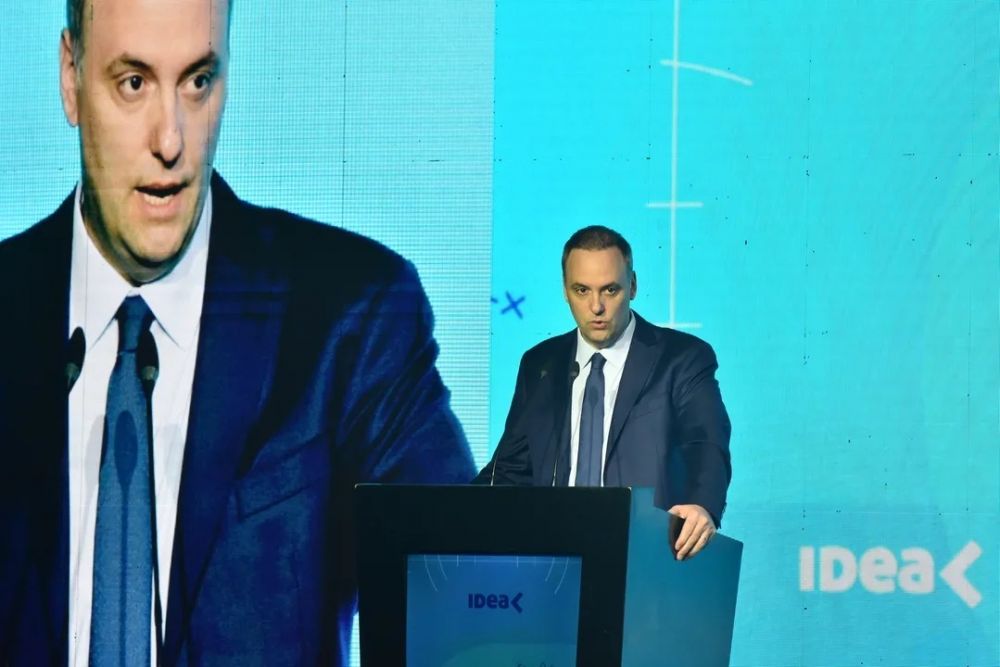 Reforma laboral y eliminacin de impuestos, la promesa del Gobierno a los empresarios en IDEA