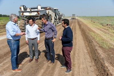 Katopodis recorri obras estratgicas de energa y conectividad en Guamin y Daireaux