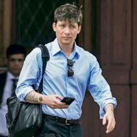 Envalentonado, Santiago Caputo abre ms internas