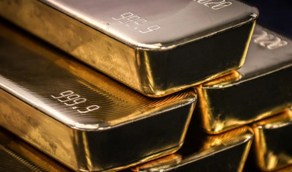 Con la cada del dlar, el oro gana lugar en las reservas mundiales: a qu precio llegara en 2026