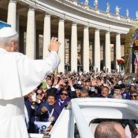 Saludo del Papa a la Hermandad del Seor de los Milagros