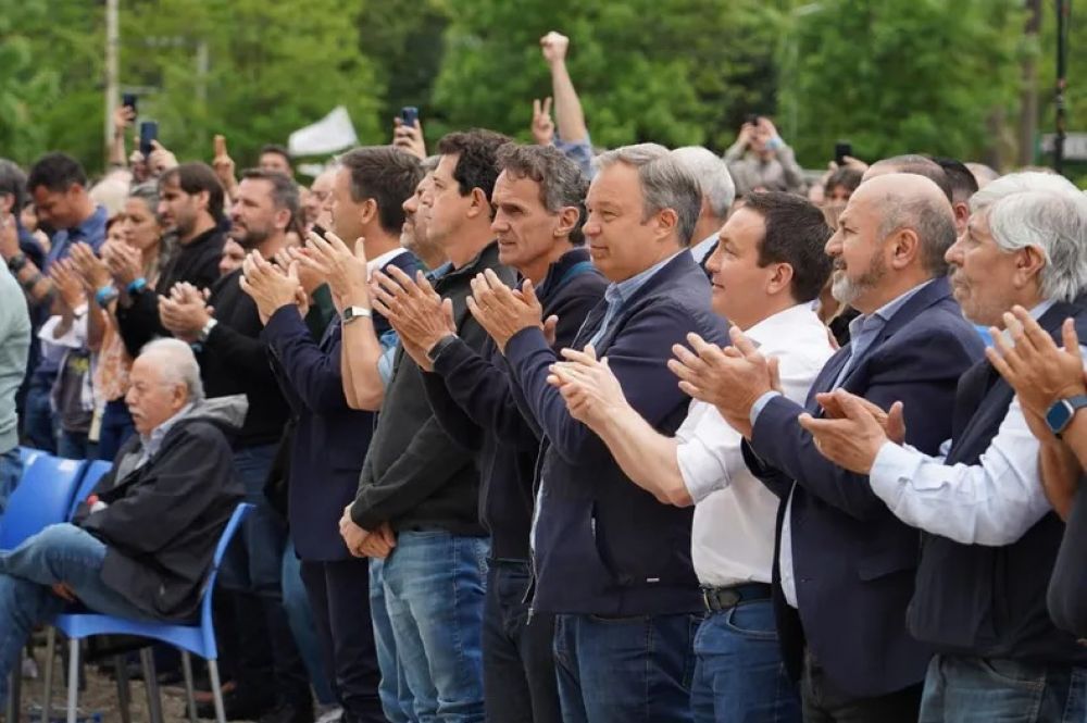 Fuerza Patria: la campaa de los intendentes cae en la grieta peronista
