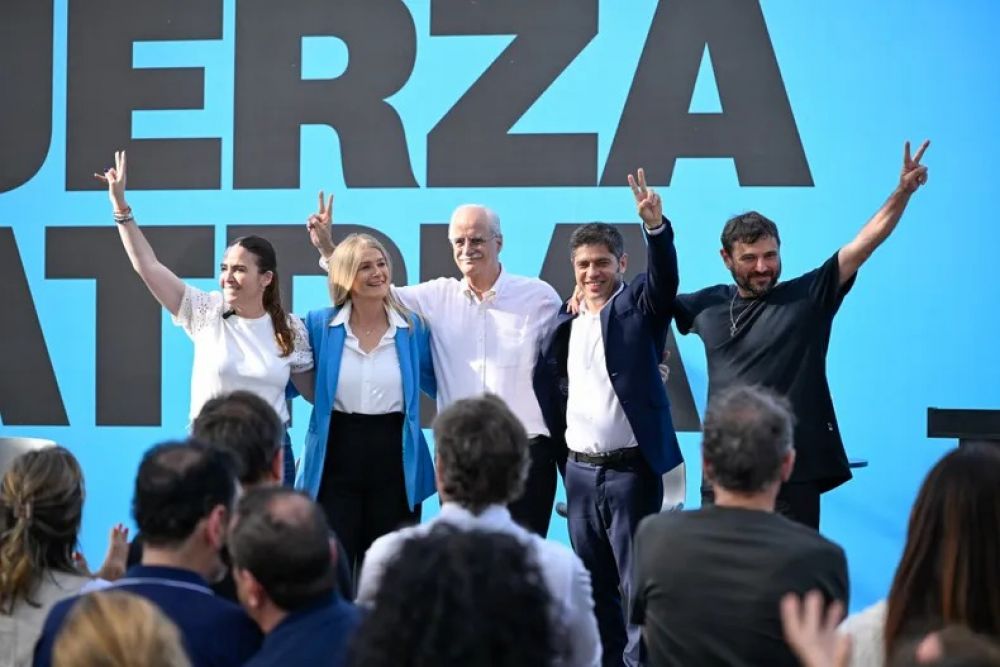 Con Massa y sin La Cmpora, Axel Kicillof cerr la campaa de Fuerza Patria