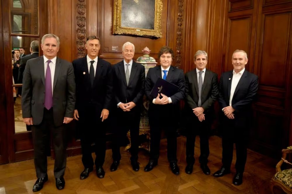 Milei y su equipo económico se reunieron con el CEO de JP Morgan