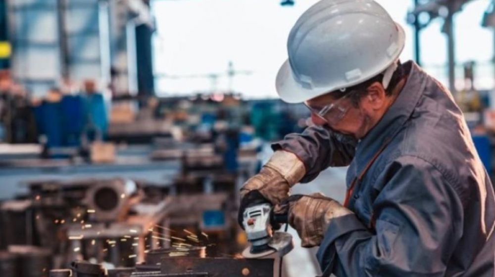 Empleo en retroceso en el conurbano: el interior muestra signos de reactivacin pero la cada salarial frena la recuperacin