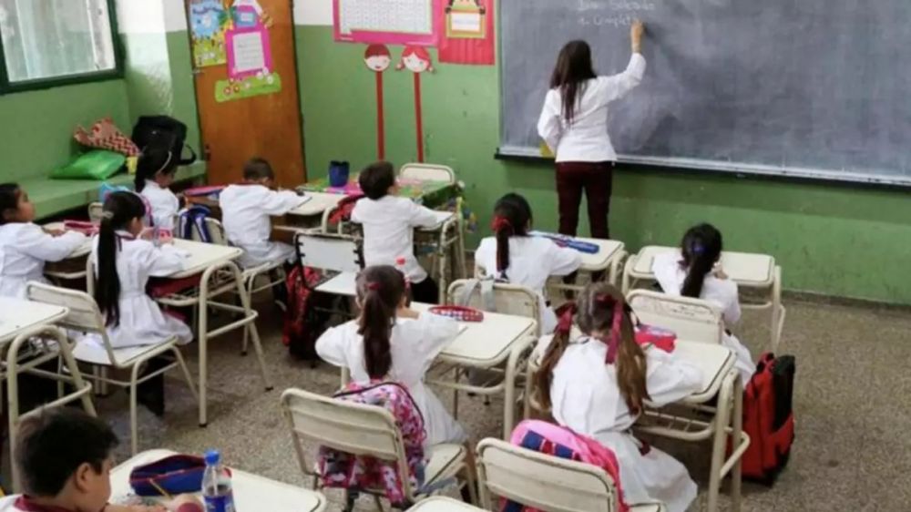 El presupuesto previsto por el Gobierno para Educación sigue en mínimos históricos y no llega al 1% del PBI