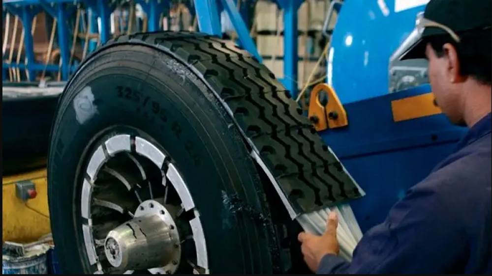 SOCAYA perforó nuevamente el techo salarial del Gobierno al conseguir un aumento del 2,1% para trabajadores de gomerías y centros de reconstrucción de neumáticos