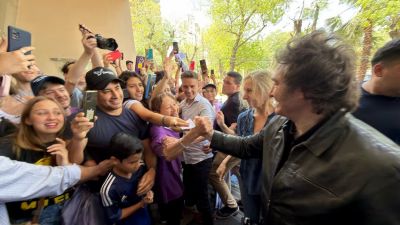 Tras la foto con gobernadores, Milei visitar Corrientes y busca hacer pie en el interior para federalizar la gestin