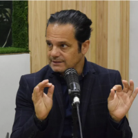 Marcelo Peretta: Una pequea obra social puede dar el ejemplo