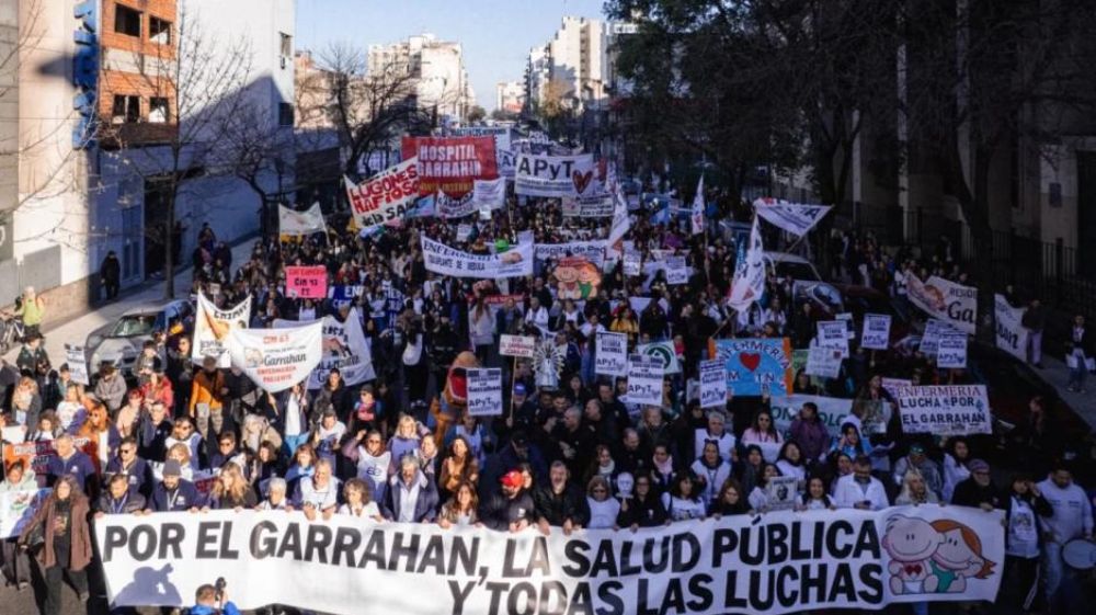Trabajadores del Hospital Garrahan ocupan el edificio en reclamo salarial 