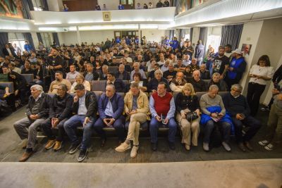 A 24 horas del Congreso que debe renovar la conduccin, nadie da por cerrada la composicin de la nueva CGT y no se descarta una posible fractura