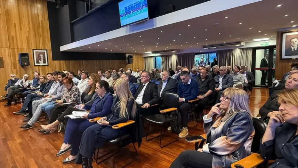 Palazzo desafa a Milei: 