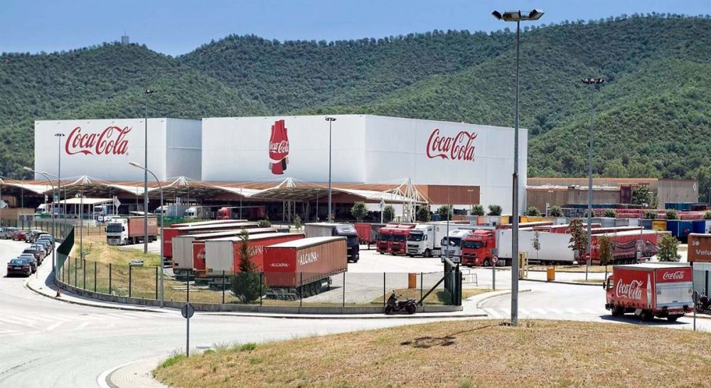 La embotelladora de Coca-Cola crece un 3% hasta septiembre e ingresa 15.684 millones