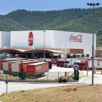 La embotelladora de Coca-Cola crece un 3% hasta septiembre e ingresa 15.684 millones