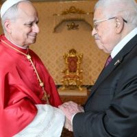 Len XIV y Abbas: ayuda urgente a la poblacin de Gaza y solucin de dos Estados