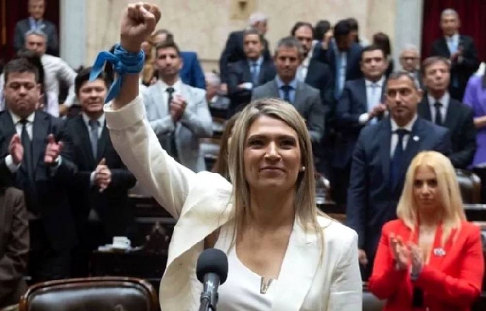 Argentina | La senadora Nadia Mrquez se convierte en el principal referente evanglico en poltica nacional