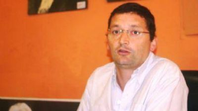 El concejal Guillermo Schutrumpf volvi� a la carga contra Multicanal