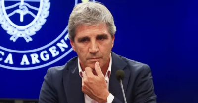 Caputo va la UIA a presentar la reforma laboral del Gobierno pero los empresarios se muestran reticentes y se enfocan en la baja de impuestos