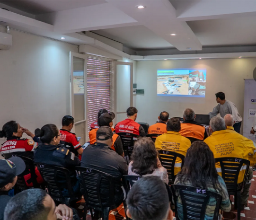 Mesa de trabajo. Productiva reunin para operativo de simulacro por siniestro en GIRSU Jujuy