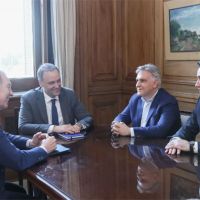 En bsqueda de respaldos para presupuesto y reformas, Santilli sum reuniones con Orrego y Llaryora