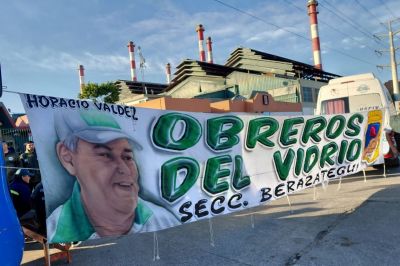 Vidrio: El gremio de Horacio Valdez encabeza una protesta sindical en Cattorini ante paritarias a la baja, persecusin, lockout patronal y despidos
