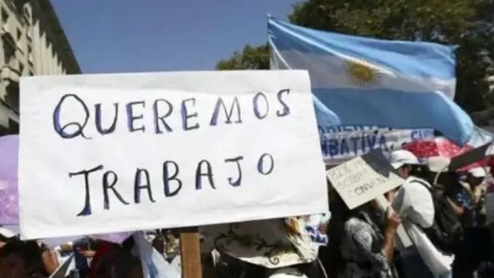 El trabajo registrado no para de caer y en agosto se perdieron ms de 11 mil empleos registrados