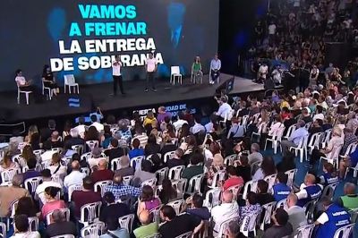 La declinacin en el interior: otro factor que se debate dentro del peronismo para pensar la estrategia de recuperacin